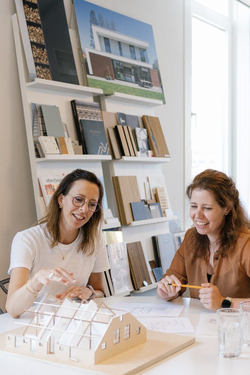 Liesbeth en Debora van Architecten aan huis in overleg